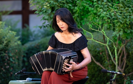 A Breathing Box, Bandoneon - with Bandoneonist Lim Sinae / 6.19 (WED) 19:30 Hayangjip  Grass Yard 섬네일 파일