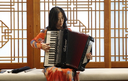 A Breath from a Far Side of the Continent, Irish Whistles and Accordion - Multi-instrumentalist Park Hyeli / 7.3 (WED) 19:30 Hayanjip 2nd Floor 섬네일 파일